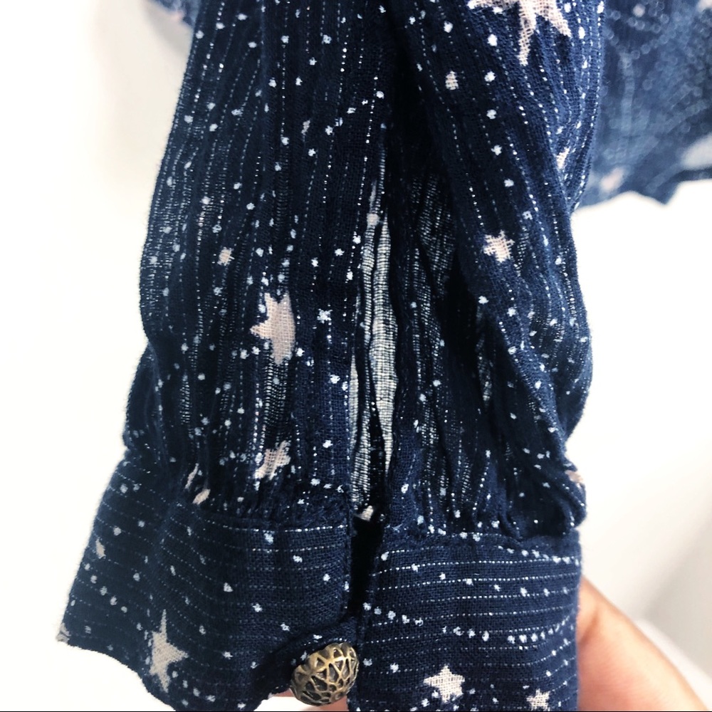 Anthropologie | Floreat Cold Shoulder Star Top - Picture 6 of 8